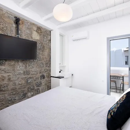 Hosting Moments Private Pool Apartment